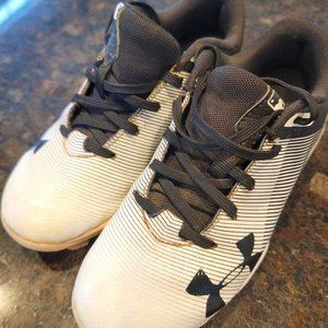 Under Armour Boys Cleats
